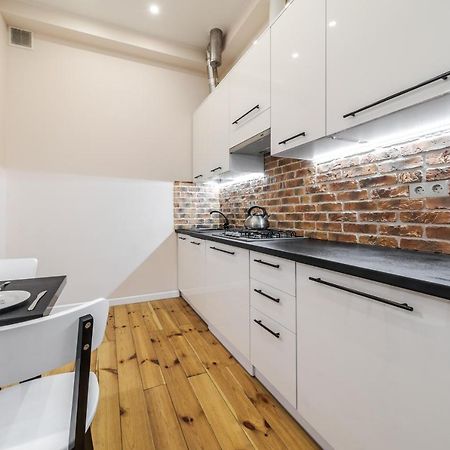 Inshiapartments On Teodora Square Львов Экстерьер фото